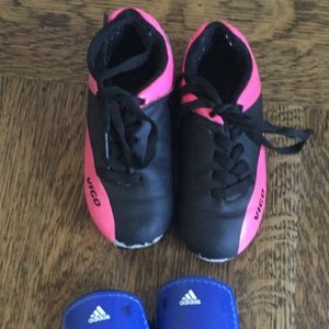 Vigo Soccer Cleats-Size 9 Kids